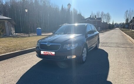 Skoda Superb III рестайлинг, 2013 год, 1 099 000 рублей, 1 фотография