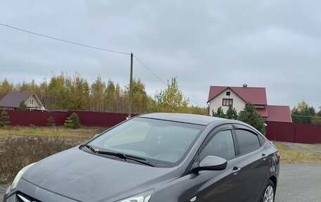 Hyundai Solaris II рестайлинг, 2011 год, 500 000 рублей, 1 фотография