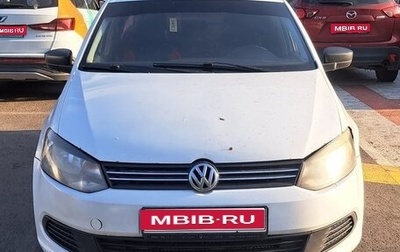 Volkswagen Polo VI (EU Market), 2013 год, 390 000 рублей, 1 фотография