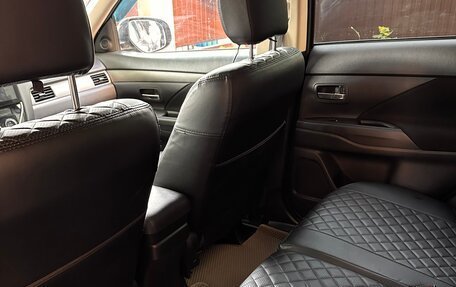 Mitsubishi Outlander III рестайлинг 3, 2017 год, 2 100 000 рублей, 20 фотография