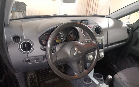 Mitsubishi Colt VI рестайлинг, 2006 год, 360 000 рублей, 4 фотография