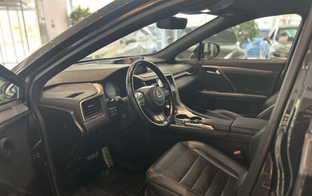 Lexus RX IV рестайлинг, 2018 год, 4 650 000 рублей, 20 фотография