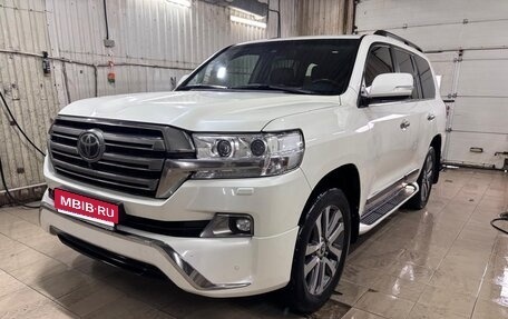 Toyota Land Cruiser 200, 2016 год, 6 500 000 рублей, 1 фотография