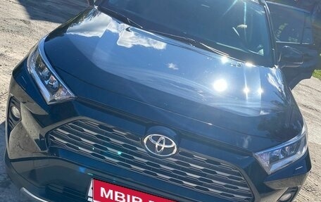 Toyota RAV4, 2022 год, 3 250 000 рублей, 1 фотография