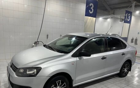 Volkswagen Polo VI (EU Market), 2011 год, 530 000 рублей, 2 фотография