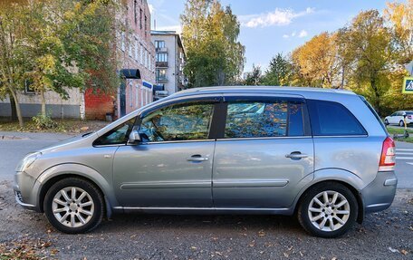 Opel Zafira B, 2006 год, 400 000 рублей, 2 фотография