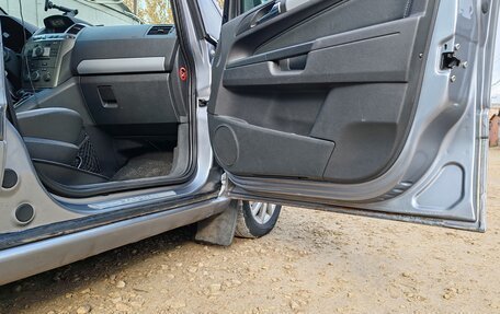 Opel Zafira B, 2006 год, 400 000 рублей, 22 фотография