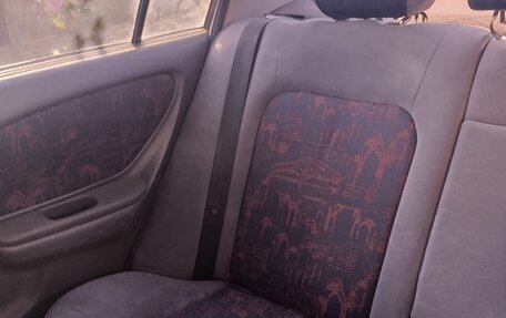 Toyota Avensis III рестайлинг, 1999 год, 240 000 рублей, 12 фотография