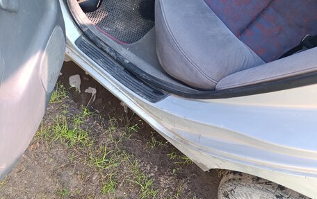 Toyota Avensis III рестайлинг, 1999 год, 240 000 рублей, 7 фотография