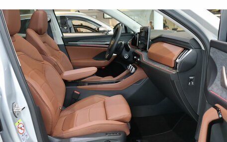 Skoda Kodiaq, 2025 год, 5 720 000 рублей, 12 фотография