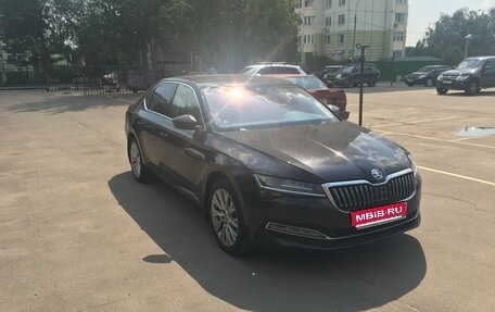 Skoda Superb III рестайлинг, 2021 год, 3 000 000 рублей, 1 фотография
