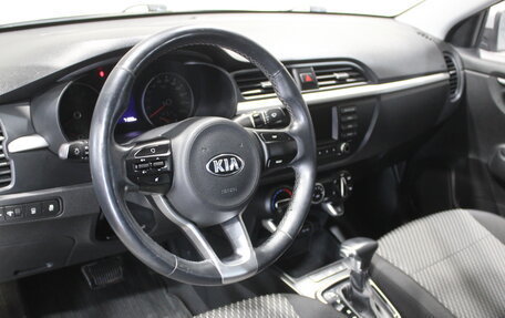 KIA Rio IV, 2018 год, 1 417 000 рублей, 5 фотография