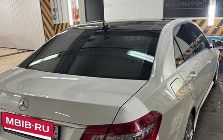 Mercedes-Benz E-Класс, 2010 год, 2 700 000 рублей, 7 фотография