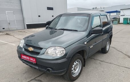 Chevrolet Niva I рестайлинг, 2017 год, 713 000 рублей, 1 фотография
