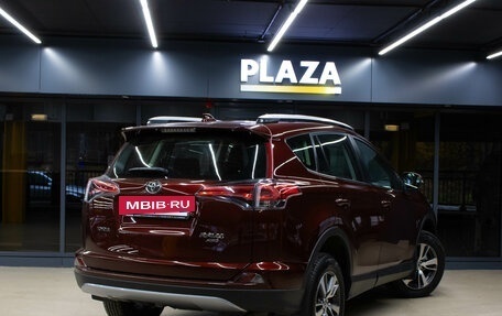 Toyota RAV4, 2017 год, 2 249 000 рублей, 4 фотография