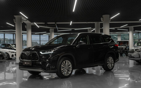 Toyota Highlander, 2025 год, 6 000 000 рублей, 1 фотография