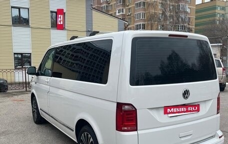 Volkswagen Multivan T6 рестайлинг, 2019 год, 4 000 000 рублей, 5 фотография
