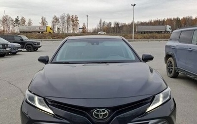 Toyota Camry, 2021 год, 2 300 000 рублей, 1 фотография