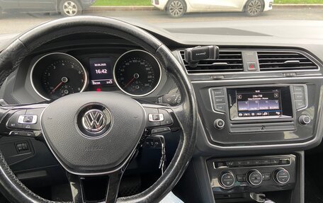 Volkswagen Tiguan II, 2017 год, 1 790 000 рублей, 3 фотография