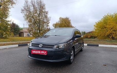Volkswagen Polo VI (EU Market), 2011 год, 800 000 рублей, 1 фотография