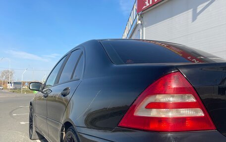Mercedes-Benz C-Класс, 2006 год, 700 000 рублей, 4 фотография