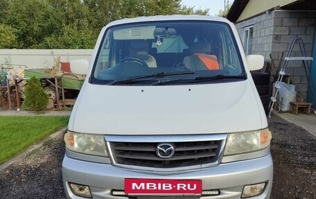 Mazda Bongo Friendee i рестайлинг, 2001 год, 680 000 рублей, 4 фотография