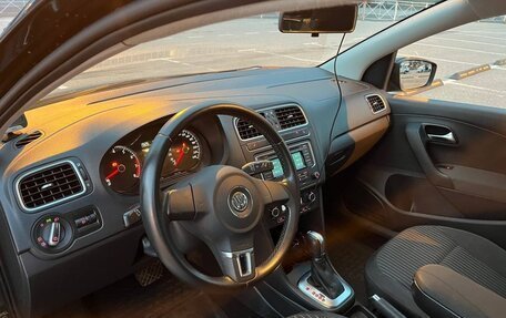 Volkswagen Polo VI (EU Market), 2015 год, 1 100 000 рублей, 10 фотография