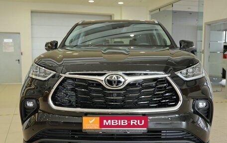 Toyota Highlander, 2025 год, 6 100 000 рублей, 2 фотография