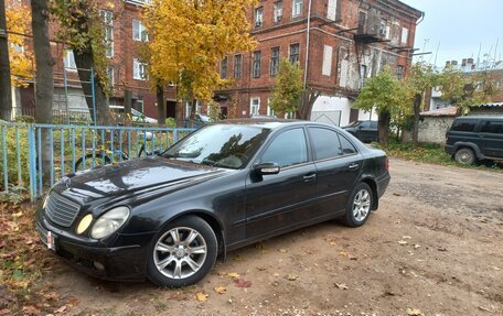 Mercedes-Benz E-Класс, 2004 год, 2 фотография