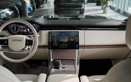 Land Rover Range Rover IV рестайлинг, 2025 год, 25 500 000 рублей, 10 фотография