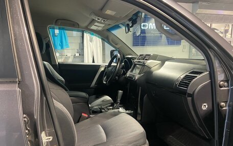 Toyota Land Cruiser Prado 150 рестайлинг 2, 2017 год, 3 950 000 рублей, 9 фотография