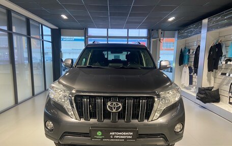 Toyota Land Cruiser Prado 150 рестайлинг 2, 2017 год, 3 950 000 рублей, 3 фотография