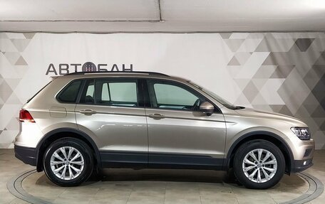 Volkswagen Tiguan II, 2020 год, 2 719 000 рублей, 6 фотография