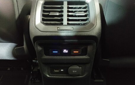 Volkswagen Tiguan II, 2020 год, 2 719 000 рублей, 11 фотография