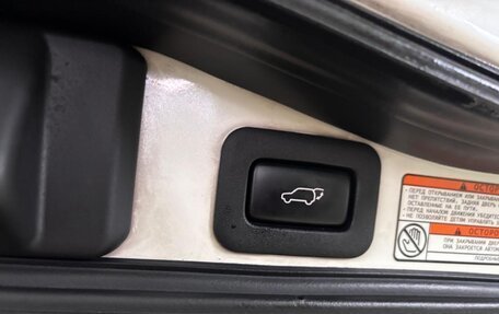 Toyota Land Cruiser 200, 2016 год, 6 500 000 рублей, 10 фотография