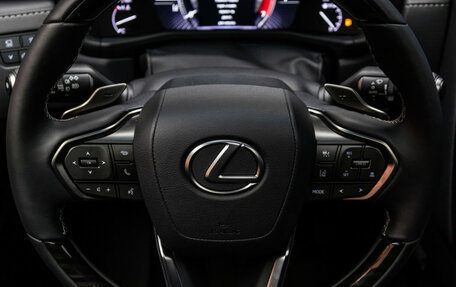 Lexus LX, 2024 год, 21 990 000 рублей, 14 фотография