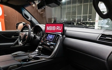 Lexus LX, 2024 год, 21 990 000 рублей, 8 фотография