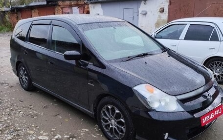 Honda Stream I рестайлинг, 2004 год, 600 000 рублей, 2 фотография