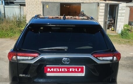 Toyota RAV4, 2022 год, 3 250 000 рублей, 4 фотография