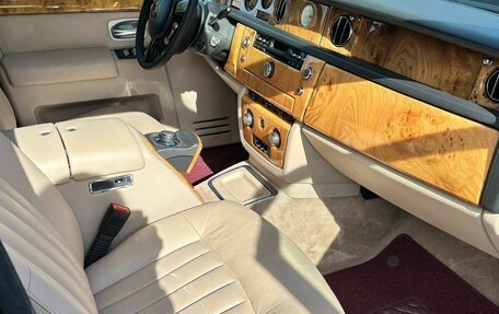 Rolls-Royce Phantom VII рестайлинг, 2003 год, 9 600 000 рублей, 4 фотография