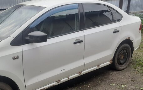 Volkswagen Polo VI (EU Market), 2012 год, 400 000 рублей, 2 фотография