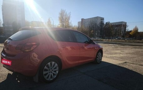 Opel Astra J, 2011 год, 720 000 рублей, 3 фотография