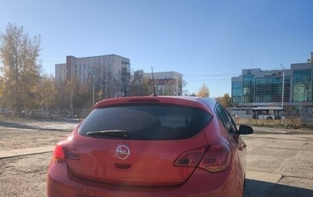 Opel Astra J, 2011 год, 720 000 рублей, 5 фотография