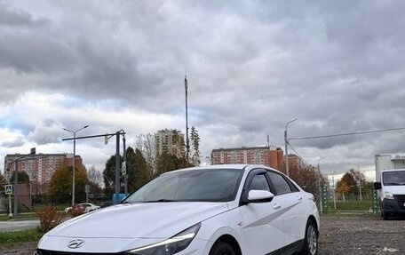 Hyundai Elantra, 2021 год, 1 650 000 рублей, 2 фотография