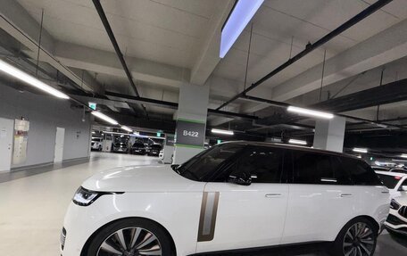 Land Rover Range Rover IV рестайлинг, 2023 год, 23 500 000 рублей, 2 фотография