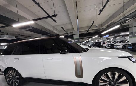 Land Rover Range Rover IV рестайлинг, 2023 год, 23 500 000 рублей, 6 фотография