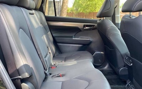 Toyota Highlander, 2025 год, 5 800 000 рублей, 19 фотография