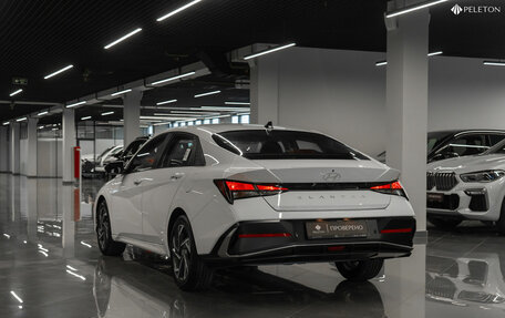 Hyundai Elantra, 2024 год, 2 700 000 рублей, 4 фотография