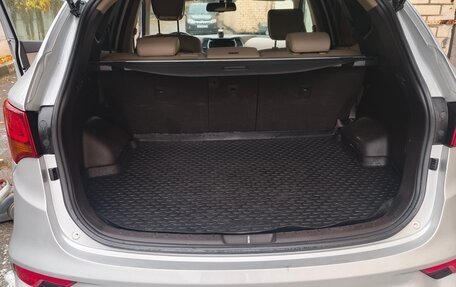 Hyundai Santa Fe III рестайлинг, 2017 год, 2 200 000 рублей, 3 фотография