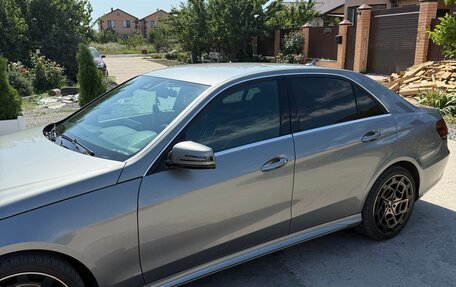 Mercedes-Benz E-Класс, 2014 год, 2 100 000 рублей, 3 фотография